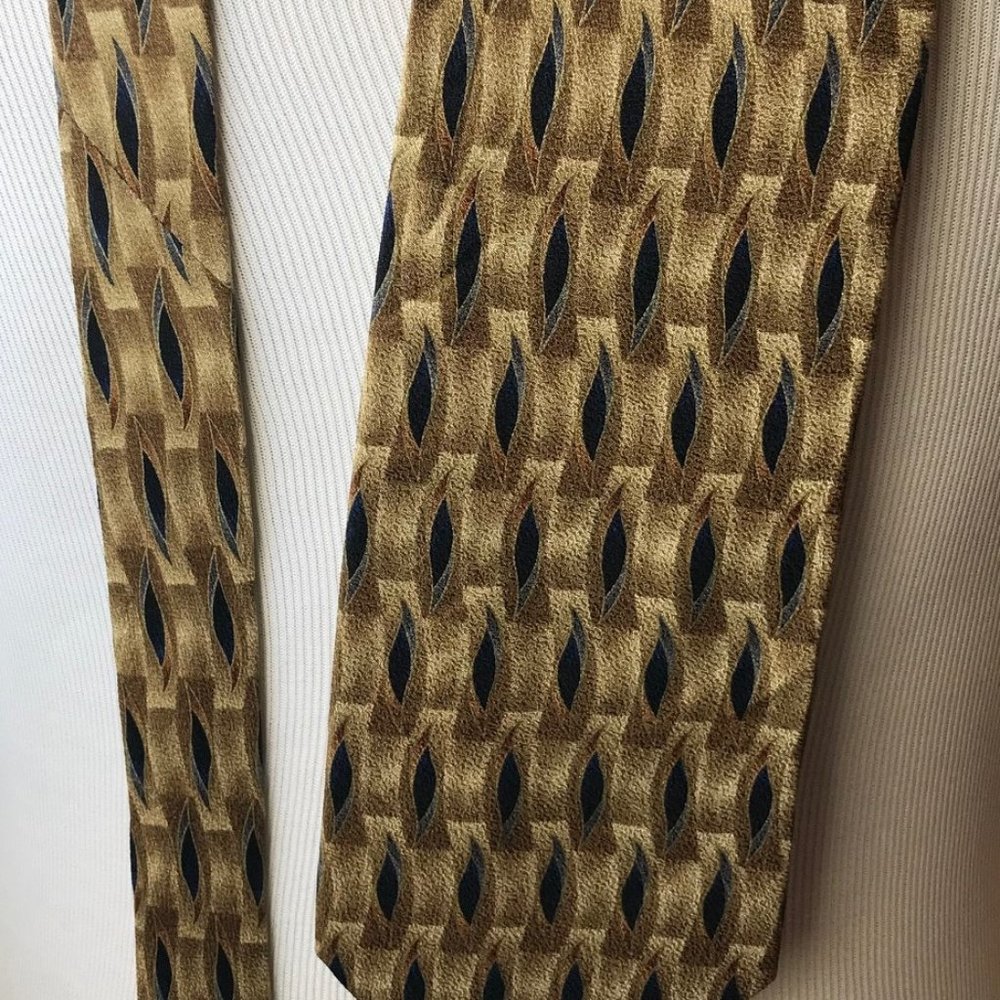 Andrew Fezza Men's Tie